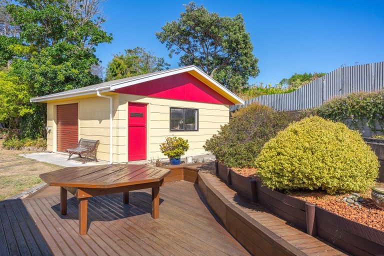 Photo of property in 33 Mountainview Terrace, Otaki Beach, Otaki, 5512