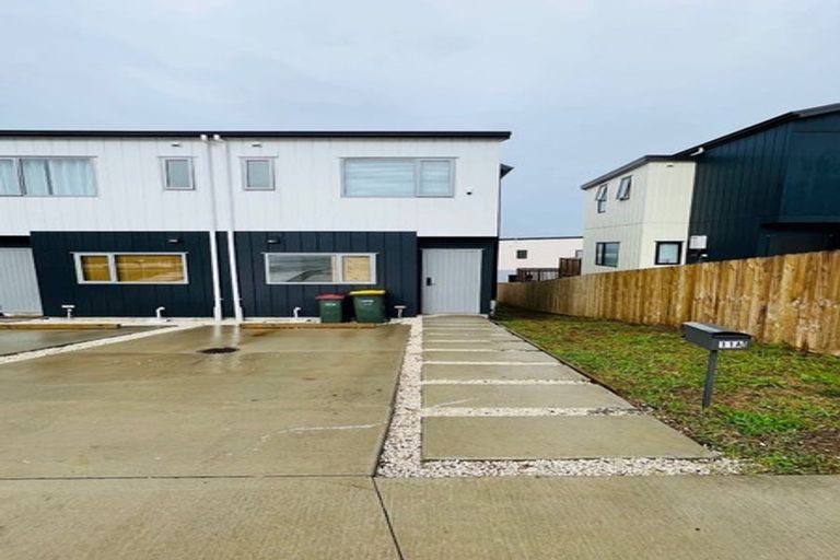 Photo of property in 11a Crestview Rise, Papakura, 2110