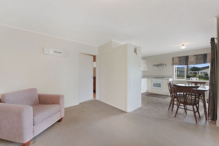 Photo of property in 34 Moana View Road, Waikawa, Picton, 7220