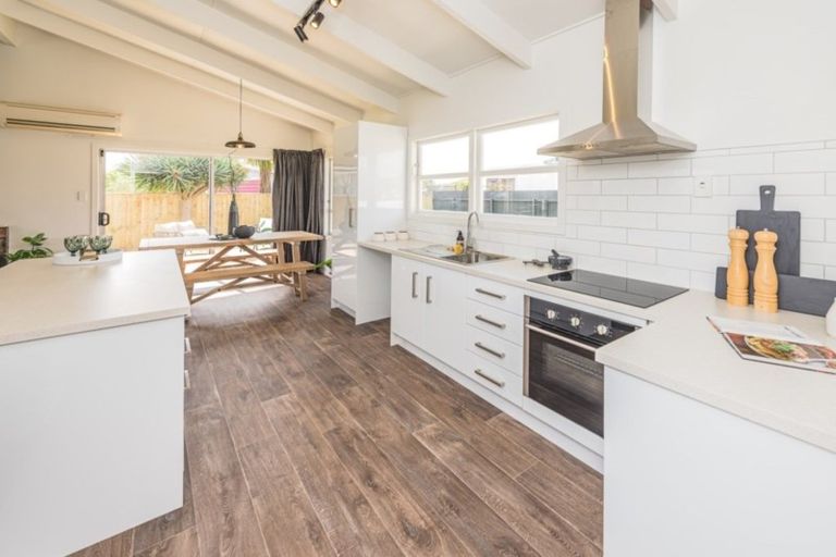 Photo of property in 8a Kings Avenue, Gonville, Whanganui, 4501