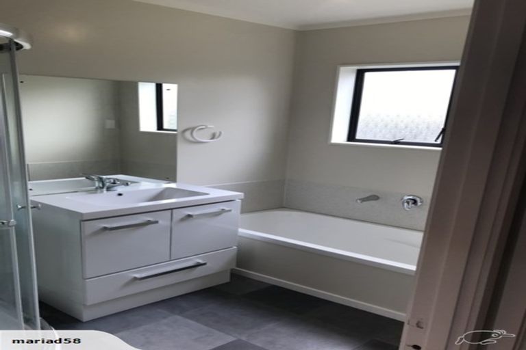 Photo of property in 2/56 West Street, Pukekohe, 2120