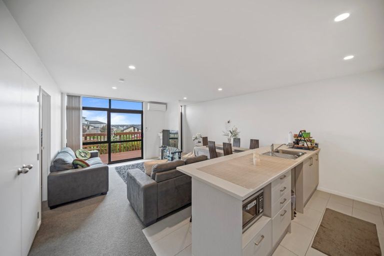Photo of property in 7 Kapuarangi Lane, Papakura, 2110