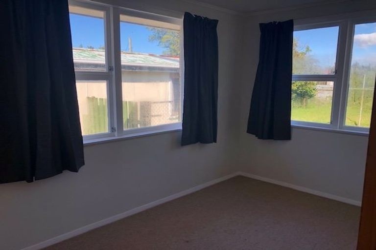 Photo of property in 74 Brandon Street, Featherston, 5710