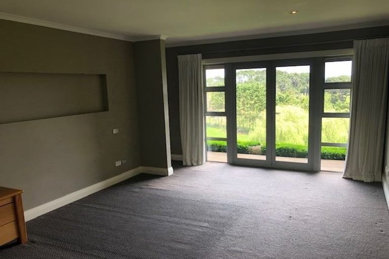 Photo of property in 15 Mcgiven Place, Coatesville, Albany, 0793