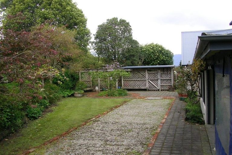 Photo of property in 31 Lake Brunner Road, Moana, Kumara, 7875