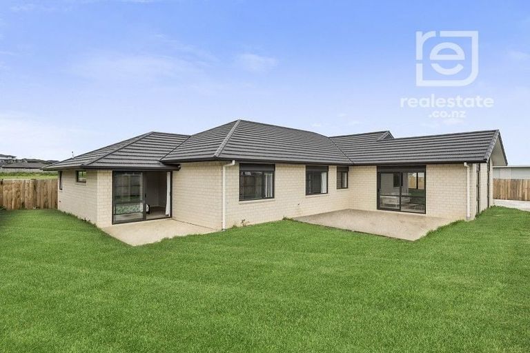 Photo of property in 8 Northbrook Glen, Flagstaff, Hamilton, 3210