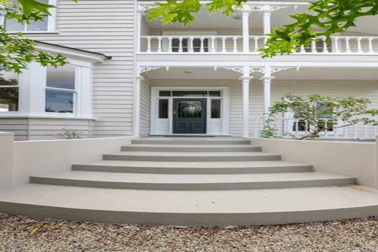 Photo of property in 14 Nelson Street, Helensville, 0800