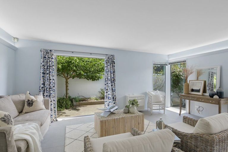 Photo of property in 1/64 Hewitts Road, Merivale, Christchurch, 8014