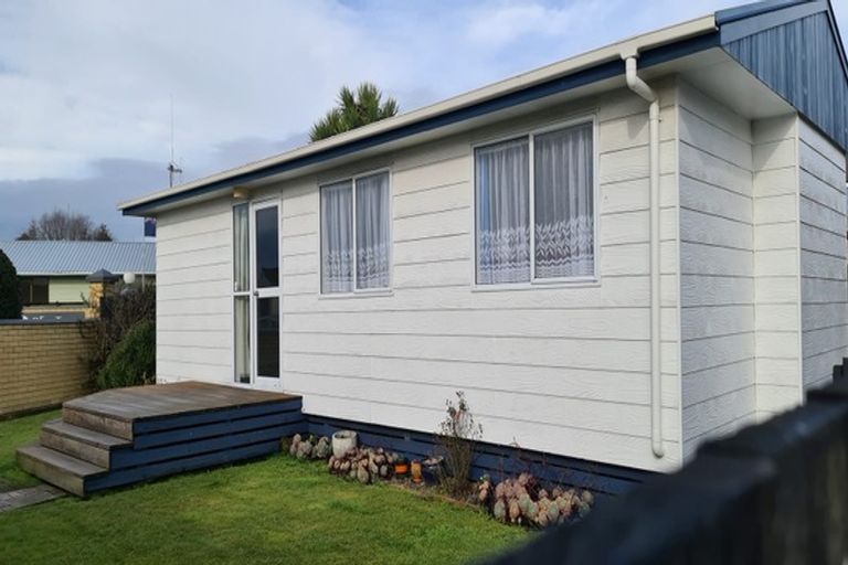 Photo of property in 15 Dalwood Grove, Highbury, Palmerston North, 4412