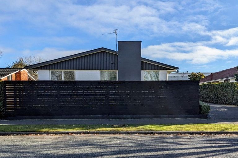 Photo of property in 1/97 Woodbury Street, Russley, Christchurch, 8042
