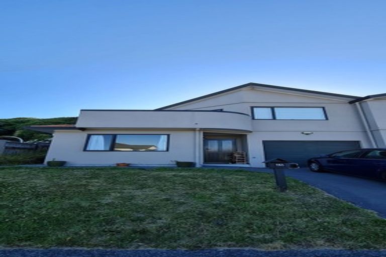 Photo of property in 14a Claverton Grove, Churton Park, Wellington, 6037