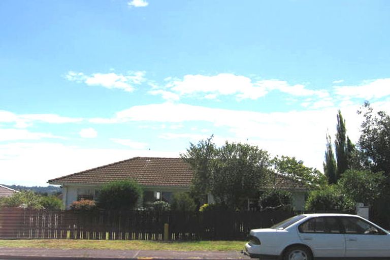 Photo of property in 9 Devonshire Road, Unsworth Heights, Auckland, 0632