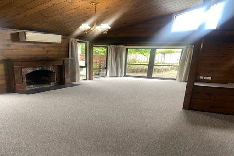 Photo of property in 295 Mangorei Road, Merrilands, New Plymouth, 4312