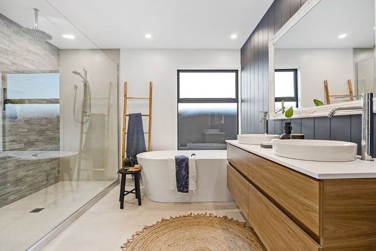 Photo of property in 4 Timara Crescent, Marshland, Christchurch, 8083