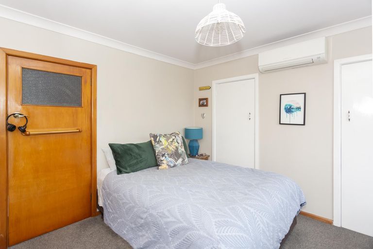 Photo of property in 11 Selwyn Street, South Hill, Oamaru, 9400