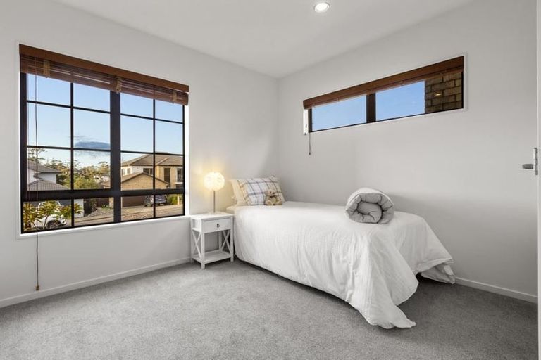 Photo of property in 56 Aberley Road, Schnapper Rock, Auckland, 0632