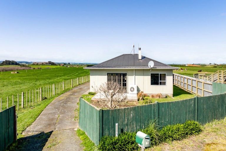 Photo of property in 278 Matangara Road, Hawera, 4672