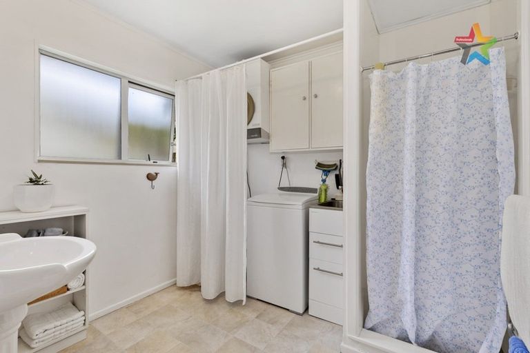 Photo of property in 45b Lord Street, Stokes Valley, Lower Hutt, 5019