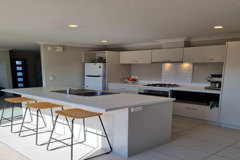 Photo of property in 46 Staithes Drive North, Whitby, Porirua, 5024