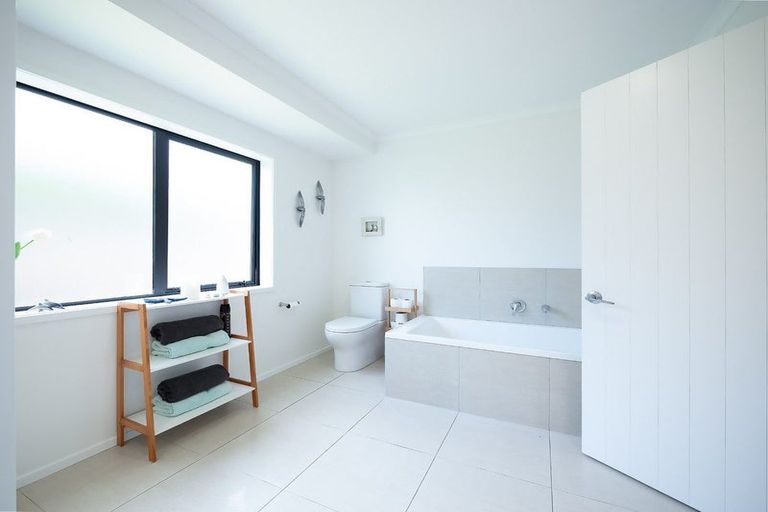 Photo of property in 5 Riverglen Drive, Haruru, 0204