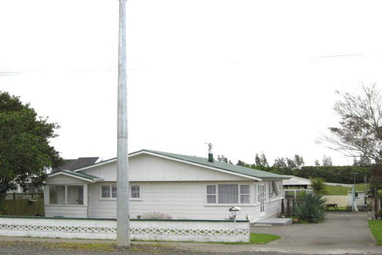 Photo of property in 573 Great South Road, Rosehill, Papakura, 2113