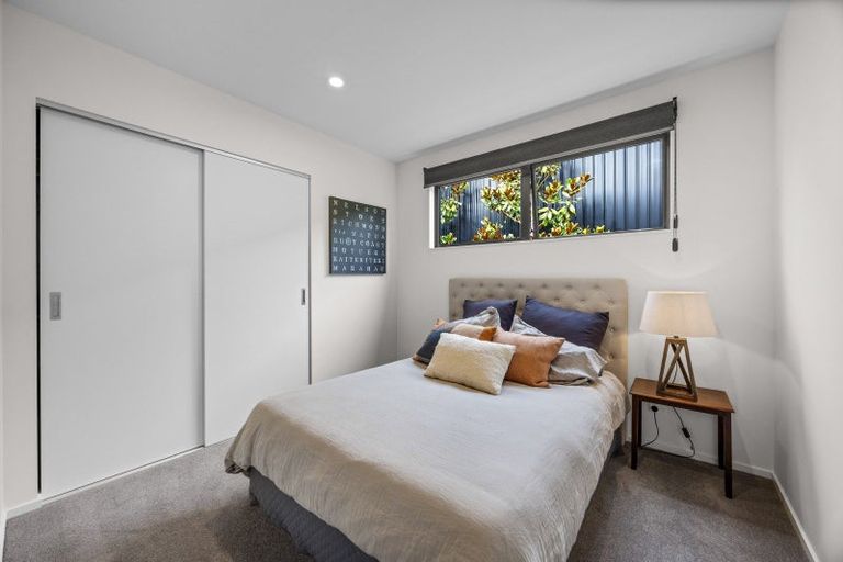 Photo of property in 16 Sapphire Spring Rise, Wanaka, 9305