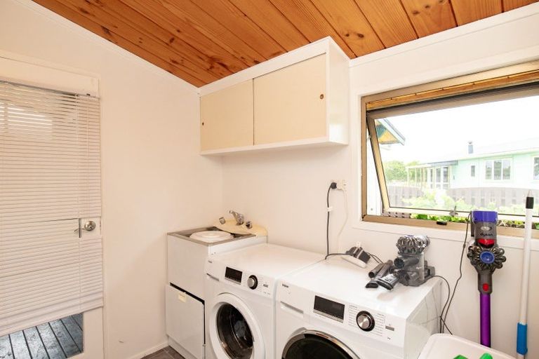 Photo of property in 43 Mahana Road, Ngatea, 3503