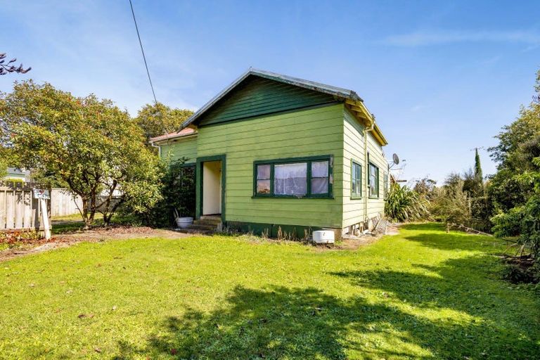 Photo of property in 41 Collingwood Street, Eltham, 4322