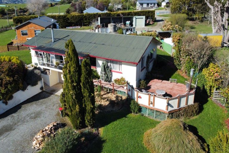 Photo of property in 27 Newcastle Street, Hampden, 9410