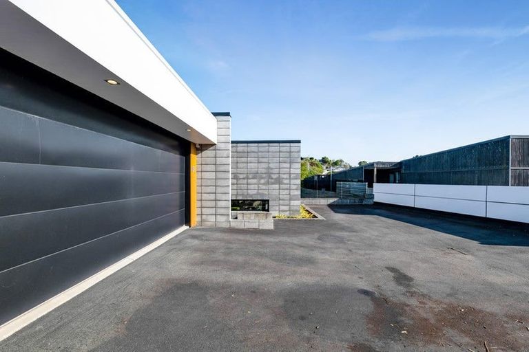 Photo of property in 82d Smart Road, Glen Avon, New Plymouth, 4312