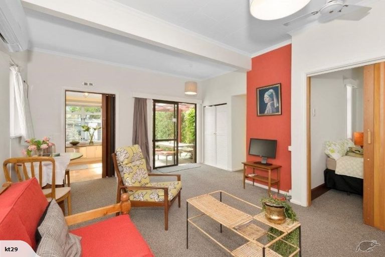 Photo of property in 161 Selwyn Street, Somerfield, Christchurch, 8024