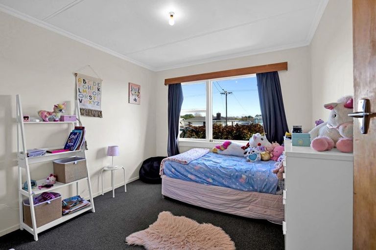 Photo of property in 100 Stanners Street, Eltham, 4322