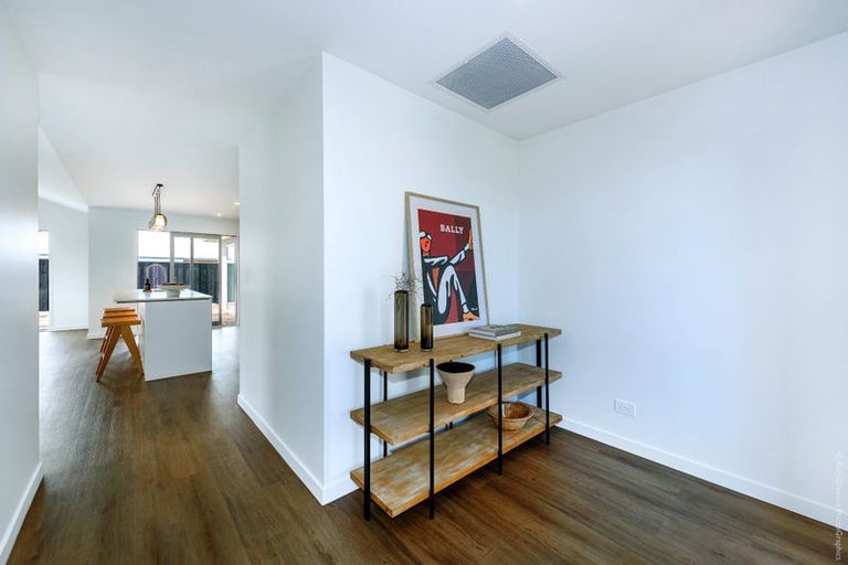 Photo of property in 22 Guinea Drive, Prebbleton, 7676