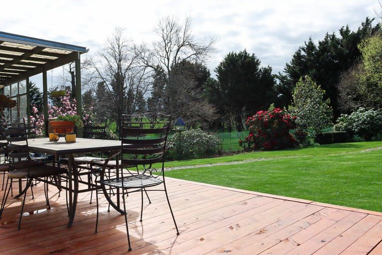 Photo of property in 258 Smith Road, Dannevirke, 4978