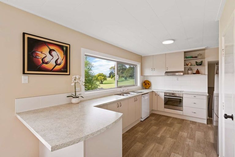 Photo of property in 5 Racecourse Road, Waiuku, 2123