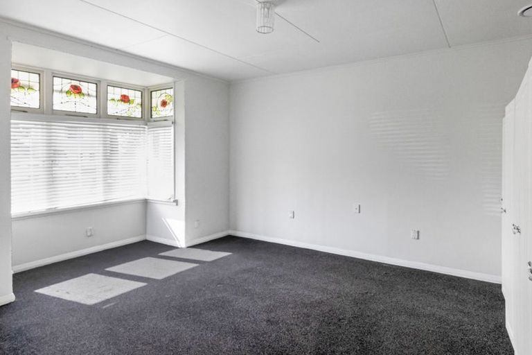 Photo of property in 62 Romilly Street, Westport, 7825