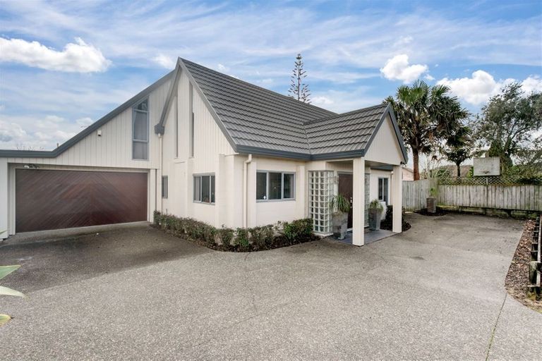 Photo of property in 1 Yacht Place, Bucklands Beach, Auckland, 2012