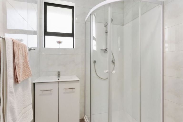 Photo of property in 11 Parker Crescent, Otara, Auckland, 2023