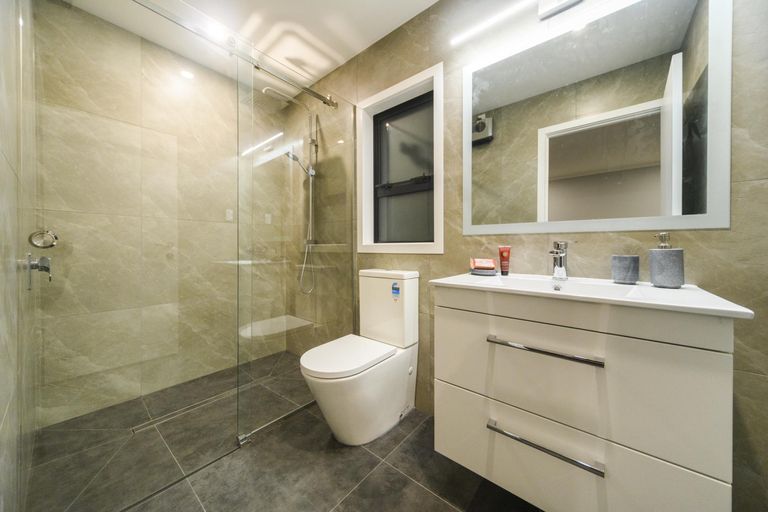 Photo of property in 3 Vaucluse Heights, Fitzherbert, Palmerston North, 4410