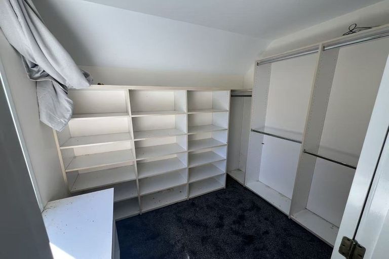 Photo of property in 10 Orinda Close, Botany Downs, Auckland, 2010