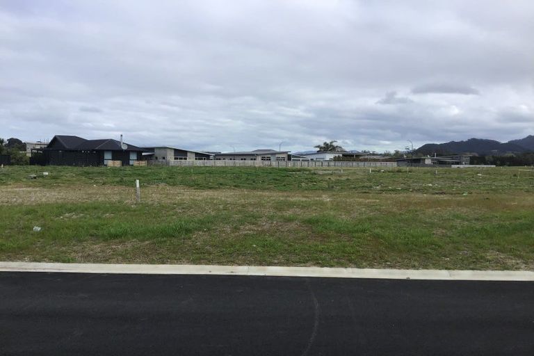 Photo of property in 64 Reel Road, Waihi Beach, 3611