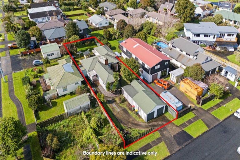 Photo of property in 28 Evans Road, Weymouth, Auckland, 2103