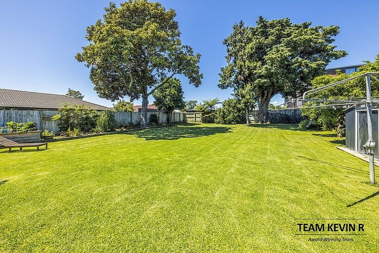 Photo of property in 15 Glen Avenue, Papatoetoe, Auckland, 2025