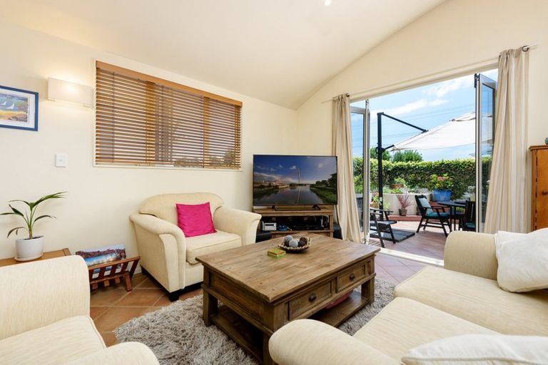Photo of property in 1028a Papamoa Beach Road, Papamoa Beach, Papamoa, 3118