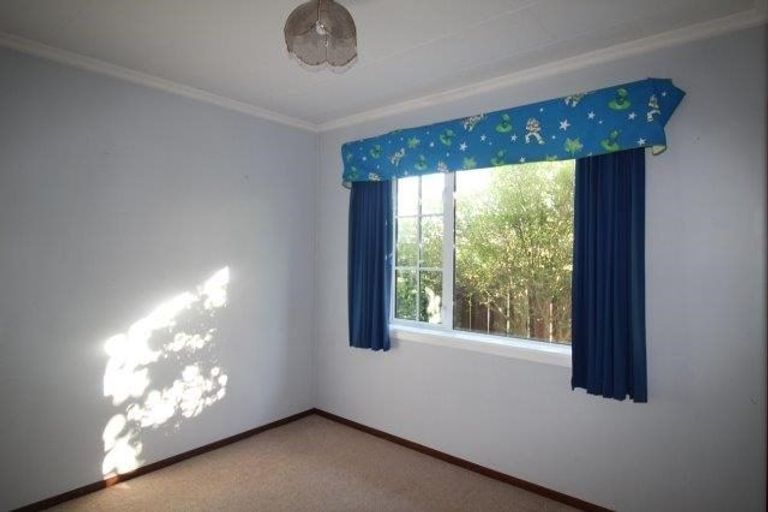 Photo of property in 71 Durham Street, Waikiwi, Invercargill, 9810