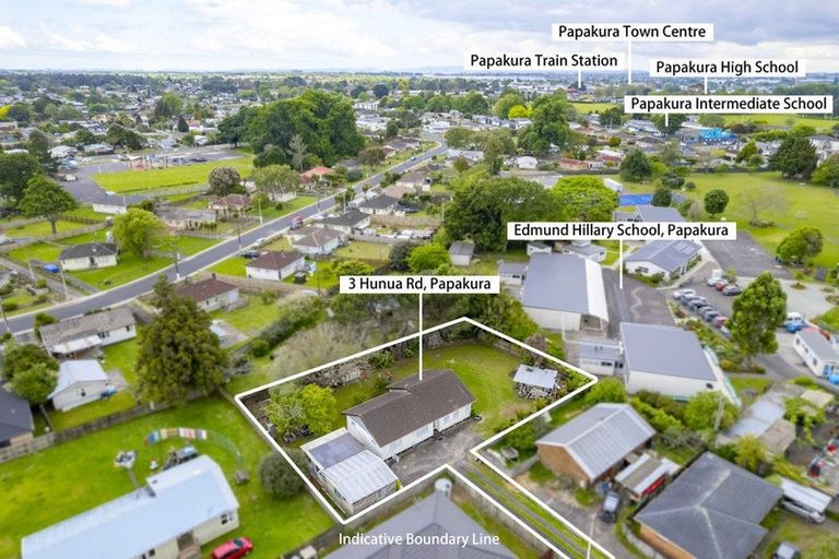 Photo of property in 3 Hunua Road, Papakura, 2110