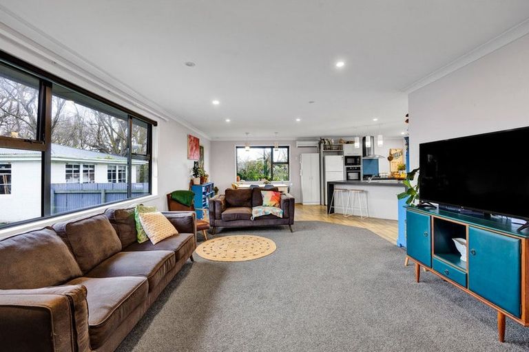 Photo of property in 16 Caplen Street, Hawera, 4610