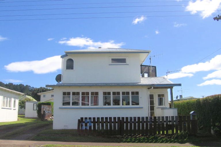 Photo of property in 2 Fyfe Road, Waihi Beach, 3611