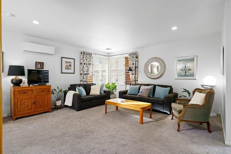 Photo of property in 29d Clare Street, Cambridge, 3434