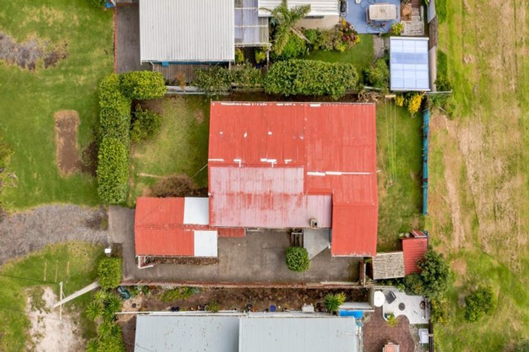 Photo of property in 16 Battiscombe Terrace, Waitara, 4320